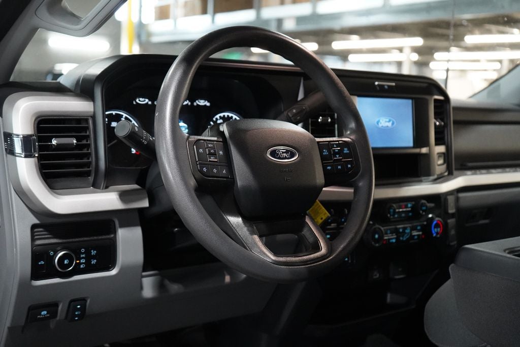 2025 Ford F-550SD XLT DRW
