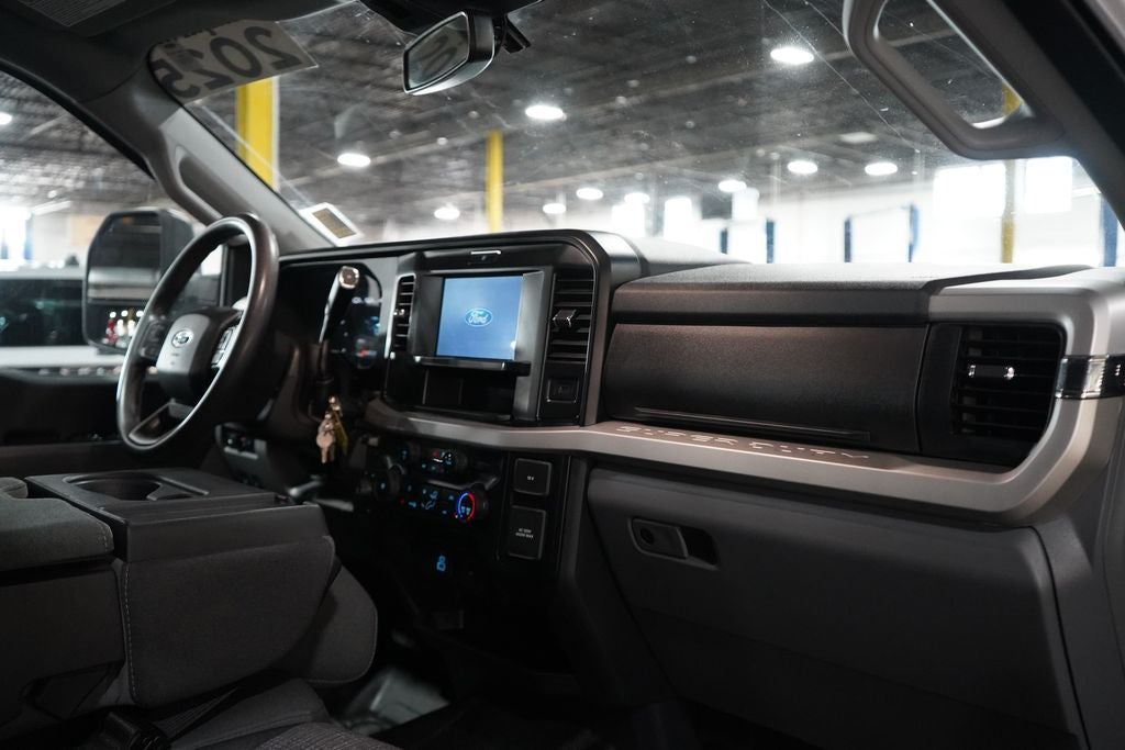 2025 Ford F-550SD XLT DRW