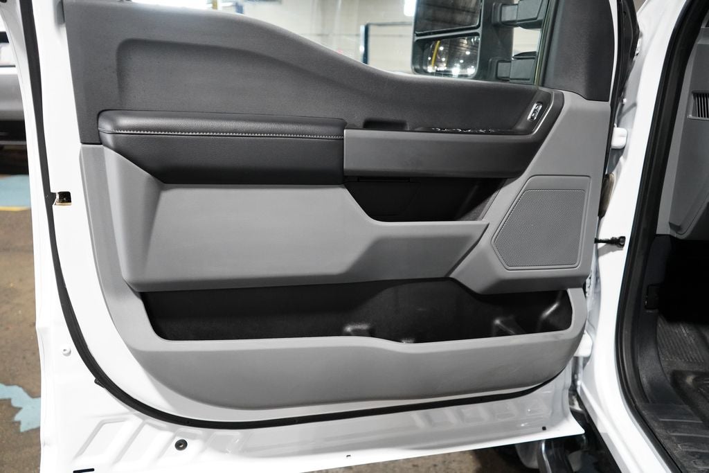 2025 Ford F-550SD XLT DRW