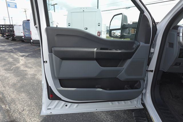 2025 Ford F-550SD XL DRW