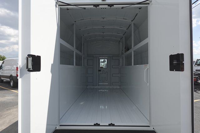 2026 Ford E-350SD Base Cutaway