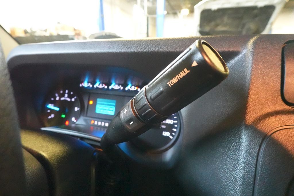 2025 Ford E-350SD Base Cutaway