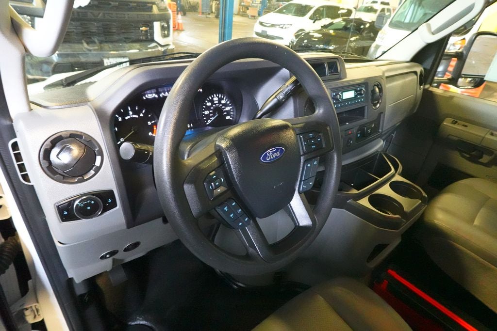 2025 Ford E-350SD Base Cutaway