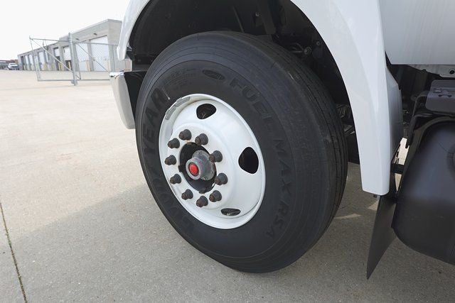 2025 Ford F-650SD Base