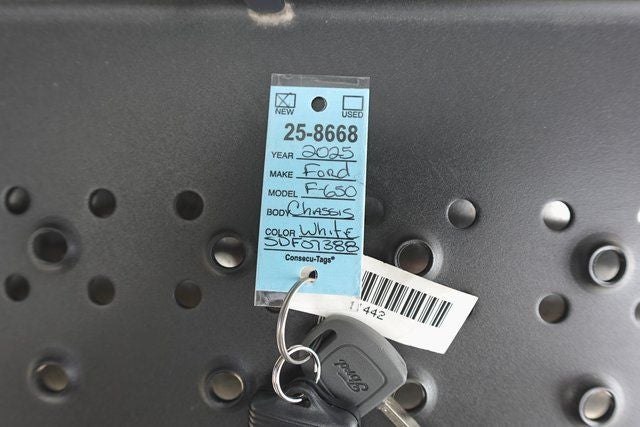 2025 Ford F-650SD Base