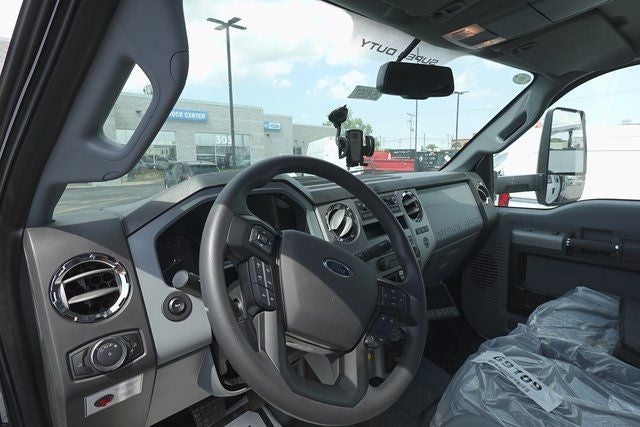 2026 Ford F-750SD Base