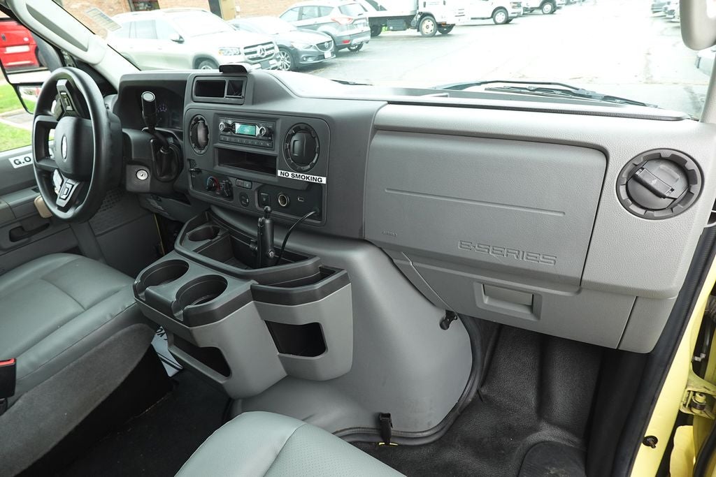 2021 Ford E-450SD Base DRW