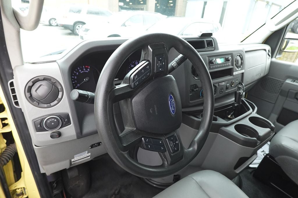 2021 Ford E-450SD Base DRW