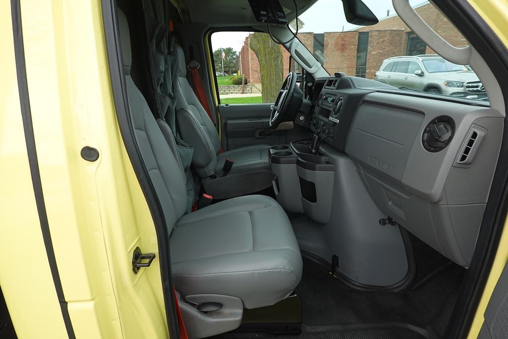 2021 Ford E-450SD Base DRW