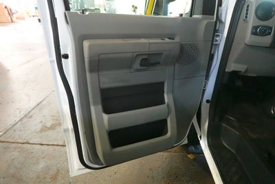 2022 Ford E-450SD Base DRW