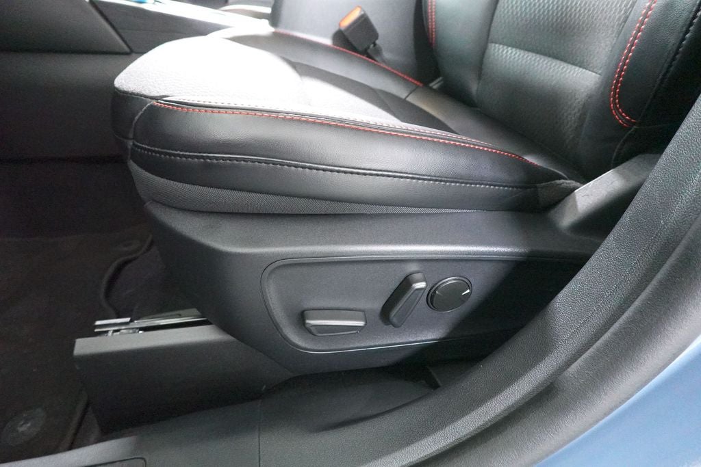 2025 Ford Escape Hybrid ST-Line