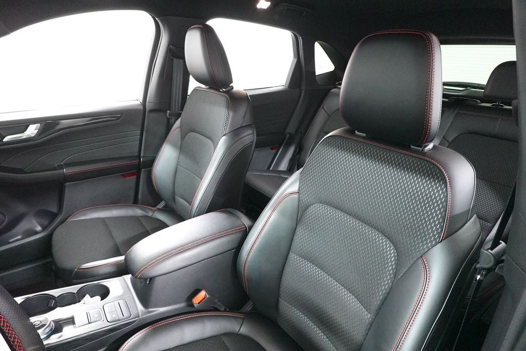 2025 Ford Escape Hybrid ST-Line