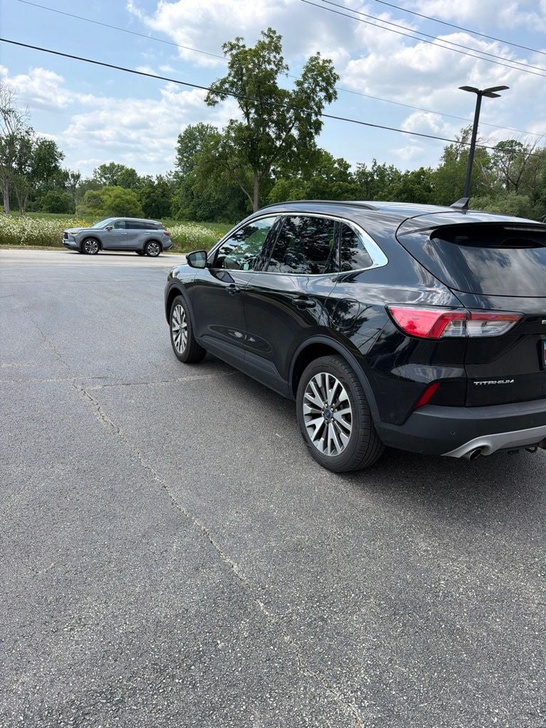 2020 Ford Escape Titanium