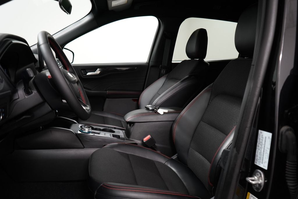 2025 Ford Escape Hybrid ST-Line Select