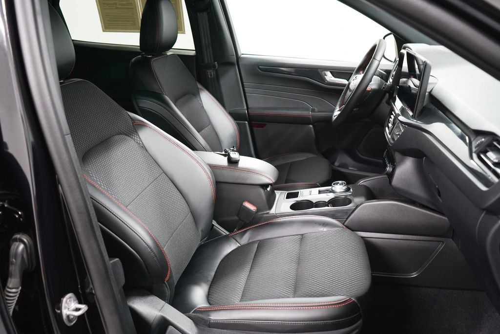 2025 Ford Escape Hybrid ST-Line Select