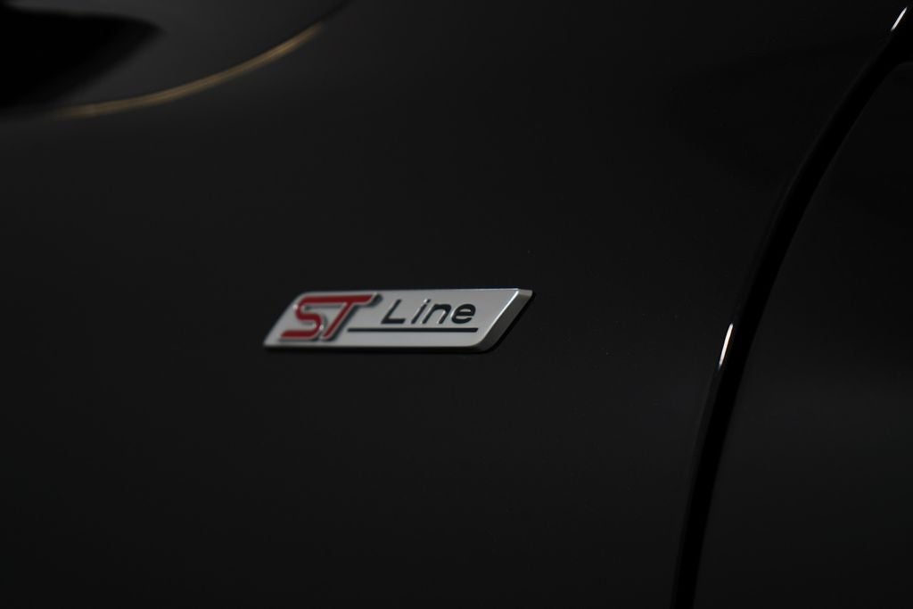 2025 Ford Escape Hybrid ST-Line Select