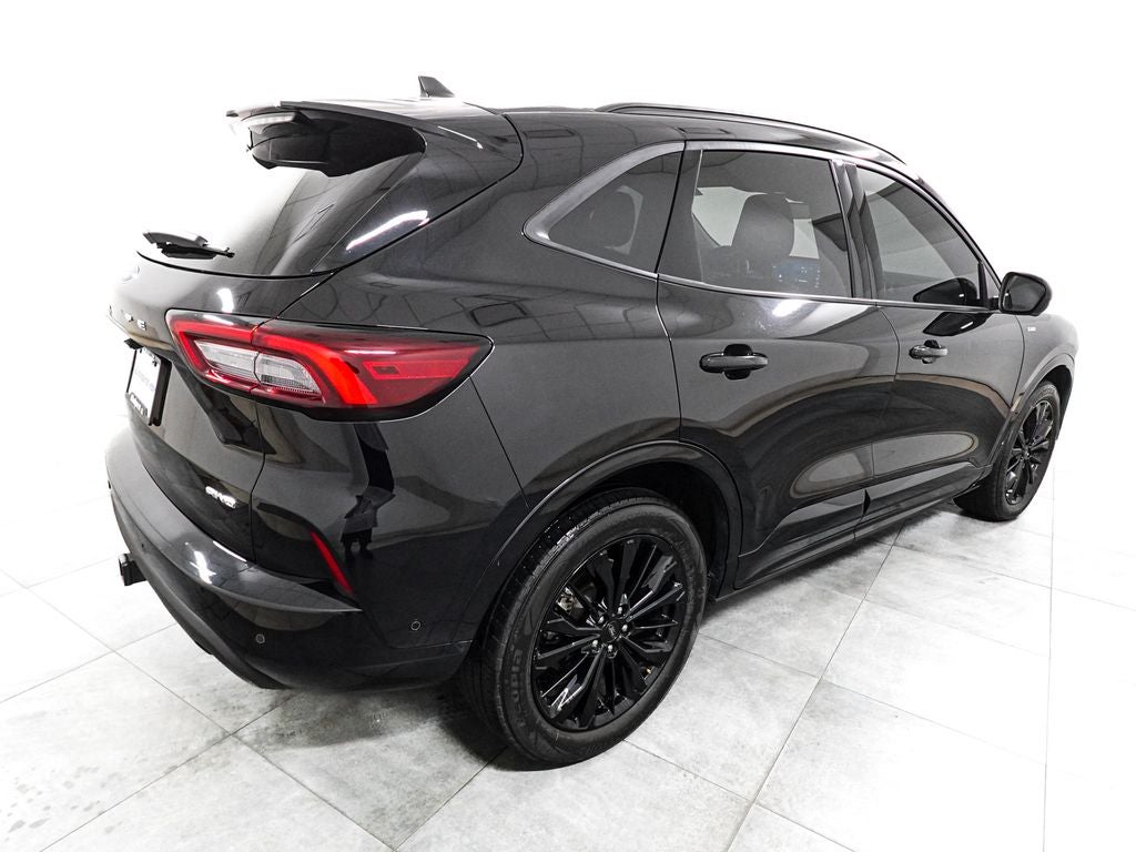 2023 Ford Escape ST-Line Elite