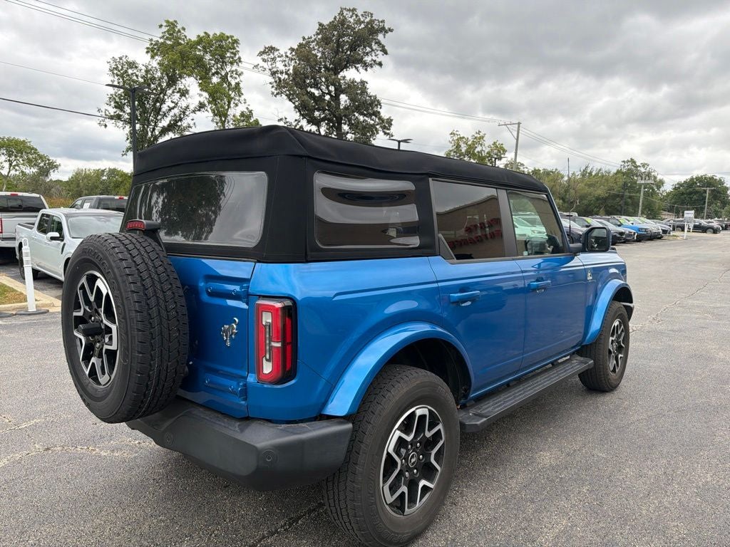 2023 Ford Bronco Base