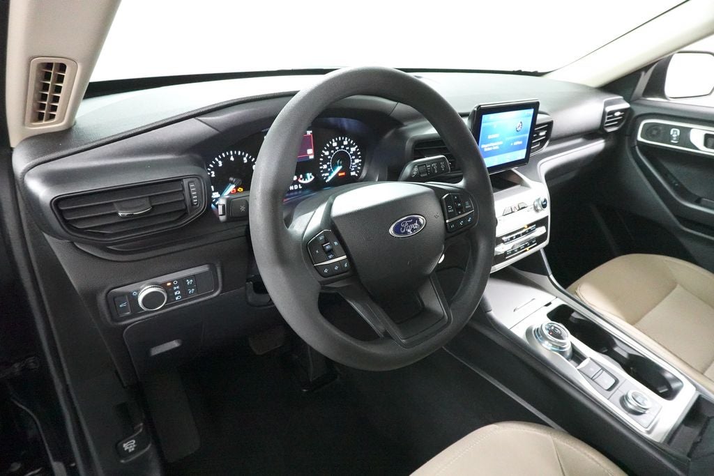 2022 Ford Explorer Base