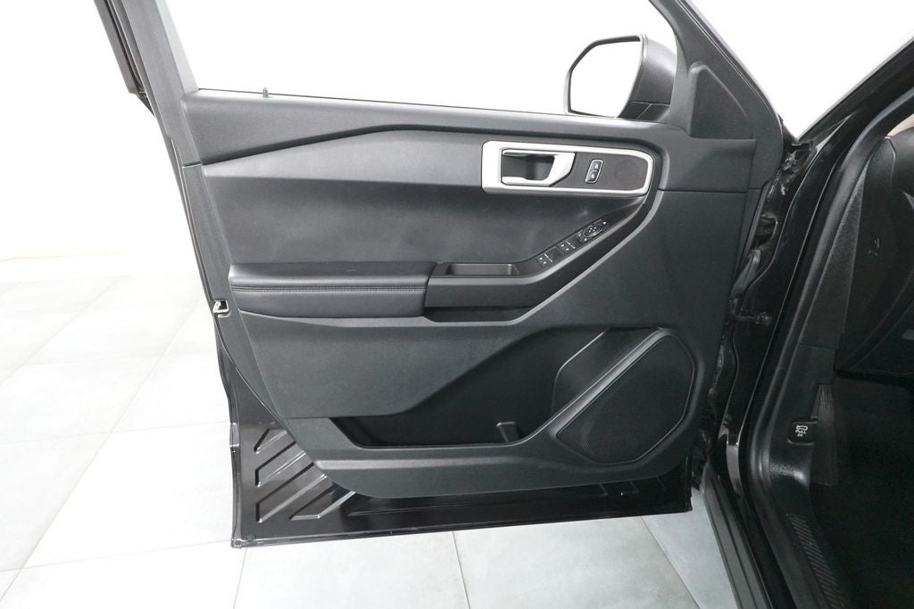 2022 Ford Explorer Base