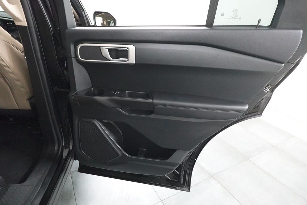 2022 Ford Explorer Base