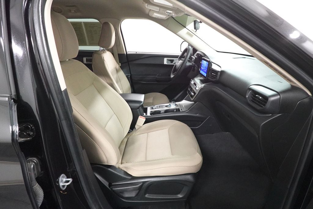 2022 Ford Explorer Base