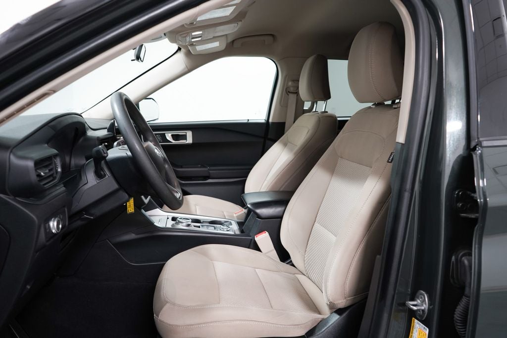 2022 Ford Explorer Base