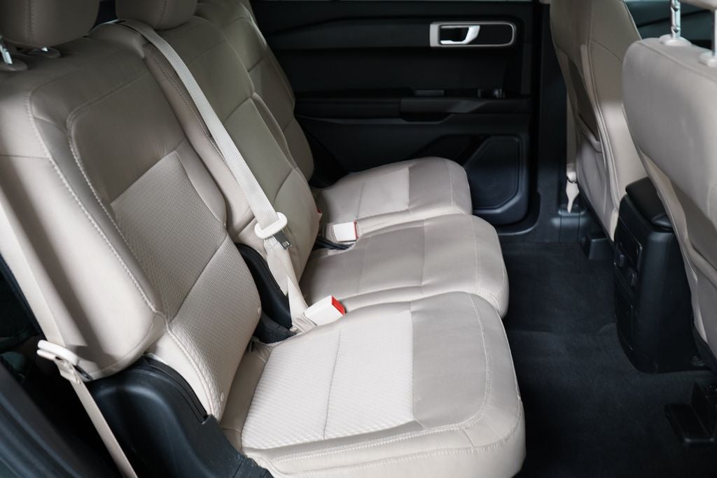 2022 Ford Explorer Base