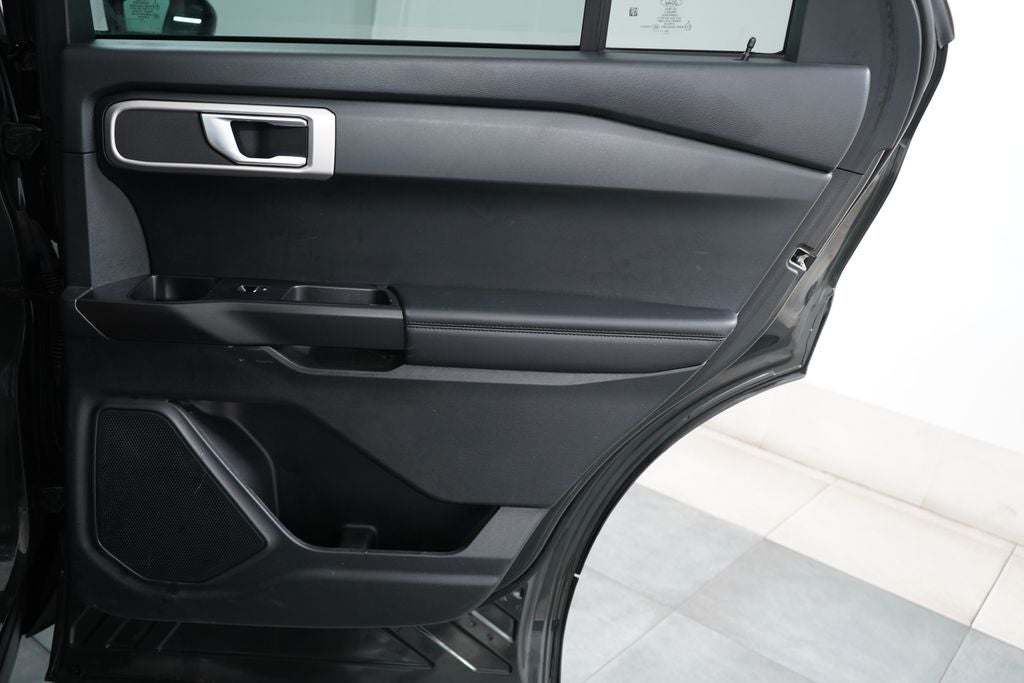 2022 Ford Explorer Base