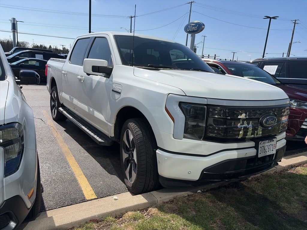 2022 Ford F-150 Lightning Platinum