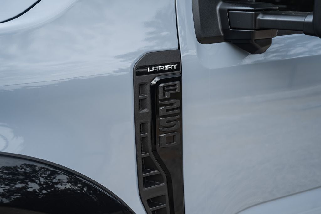 2026 Ford F-250SD Lariat ROUSH