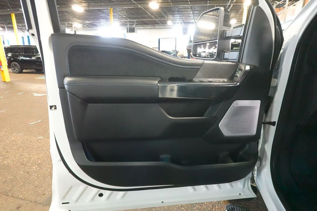 2025 Ford F-350SD Platinum