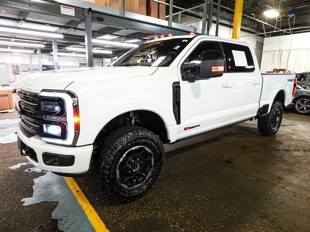 2025 Ford F-350SD Platinum