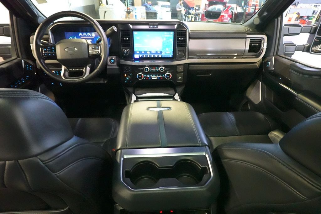 2025 Ford F-350SD Platinum