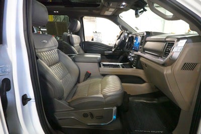 2025 Ford F-350SD Platinum