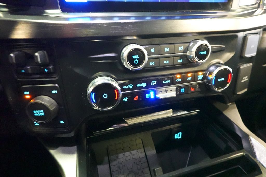 2023 Ford F-350SD Lariat