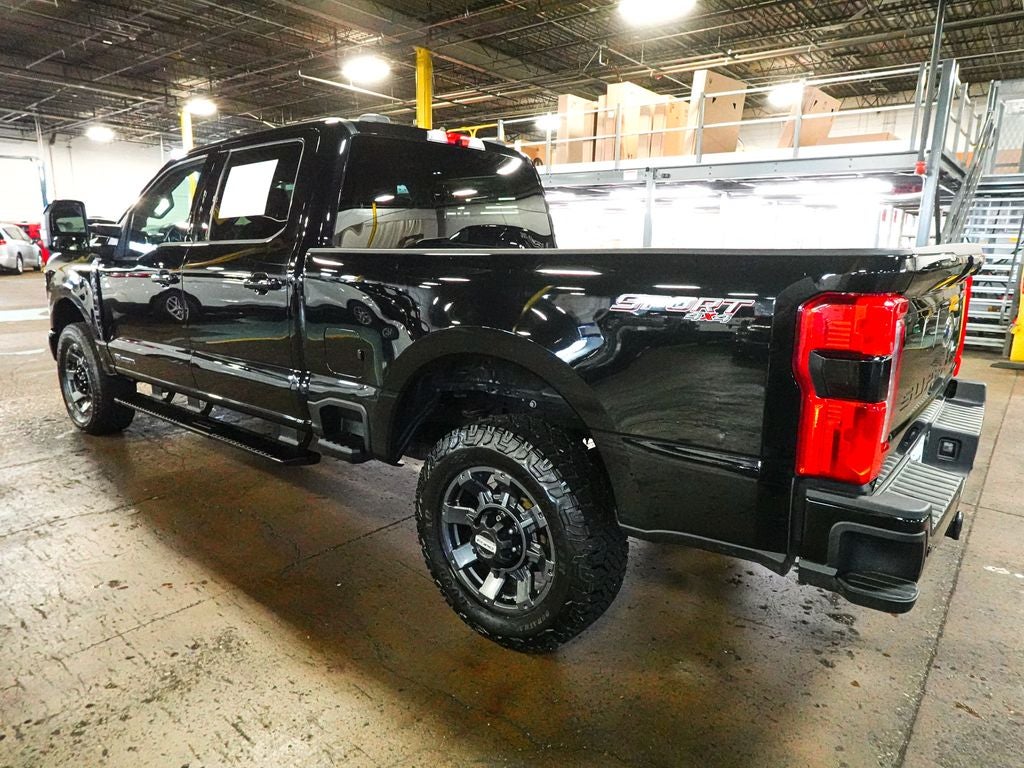 2023 Ford F-350SD Lariat