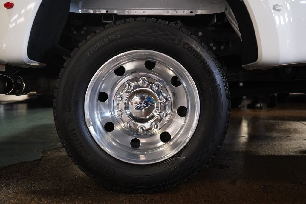 2025 Ford F-450SD Platinum