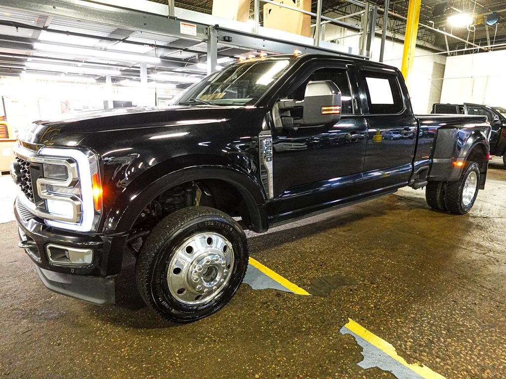 2023 Ford F-450SD Platinum