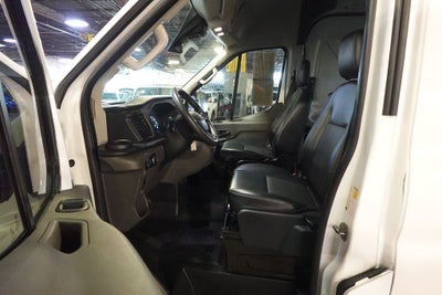 2022 Ford Transit-250 Base