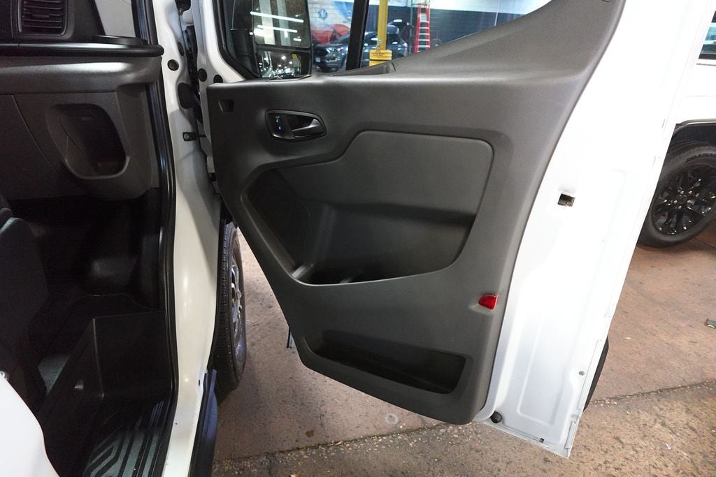 2022 Ford Transit-250 Base