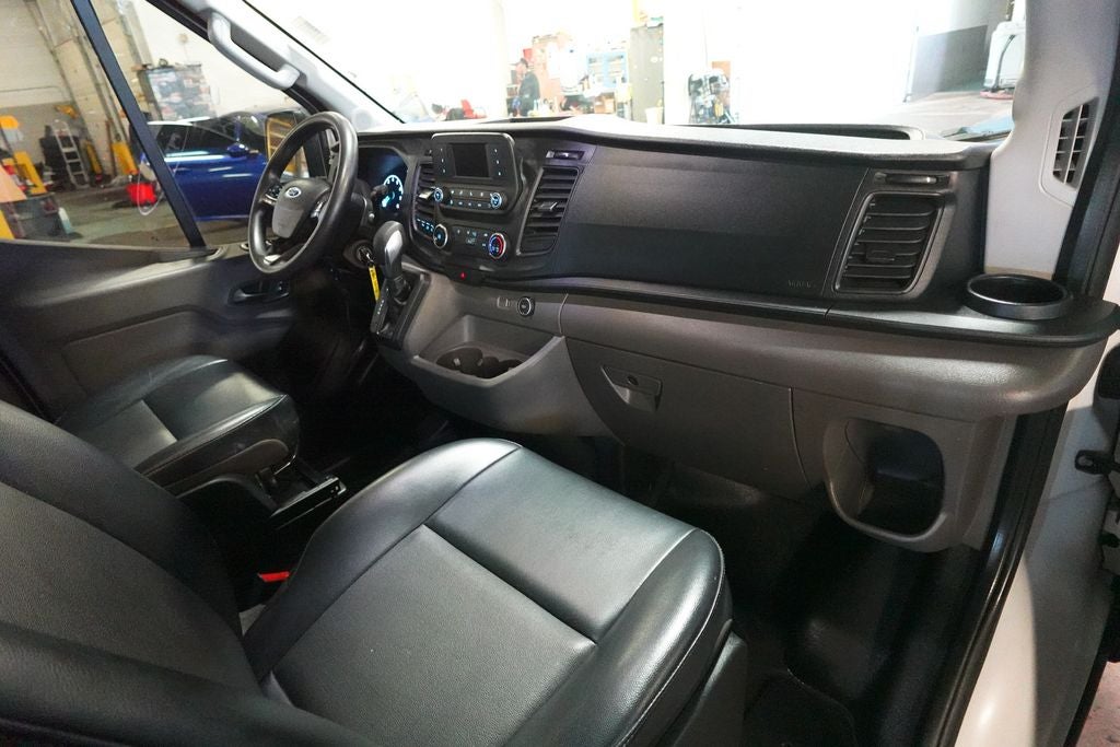 2022 Ford Transit-250 Base