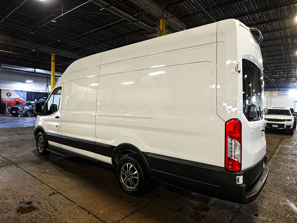 2022 Ford Transit-250 Base