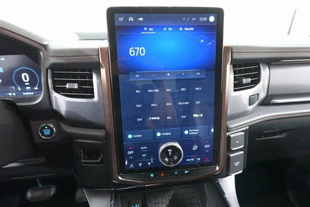 2023 Ford F-150 Lightning Lariat