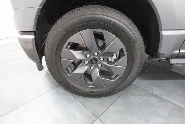 2023 Ford F-150 Lightning Lariat