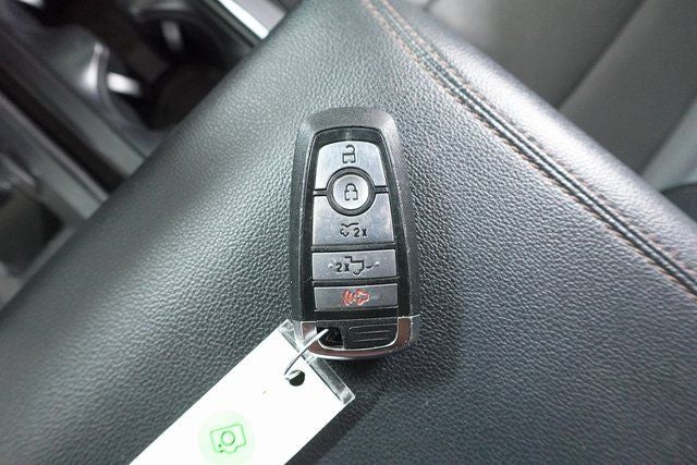 2023 Ford F-150 Lightning Lariat