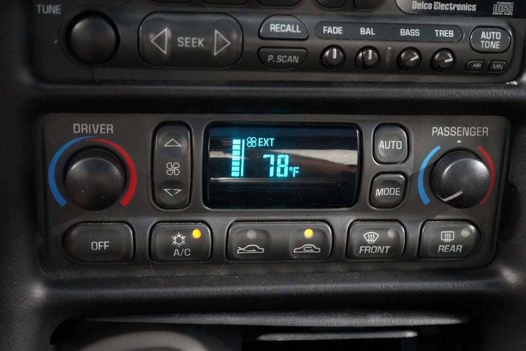 2000 Chevrolet Corvette Base