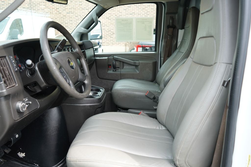 2020 Chevrolet Express 3500 Work Van Cutaway