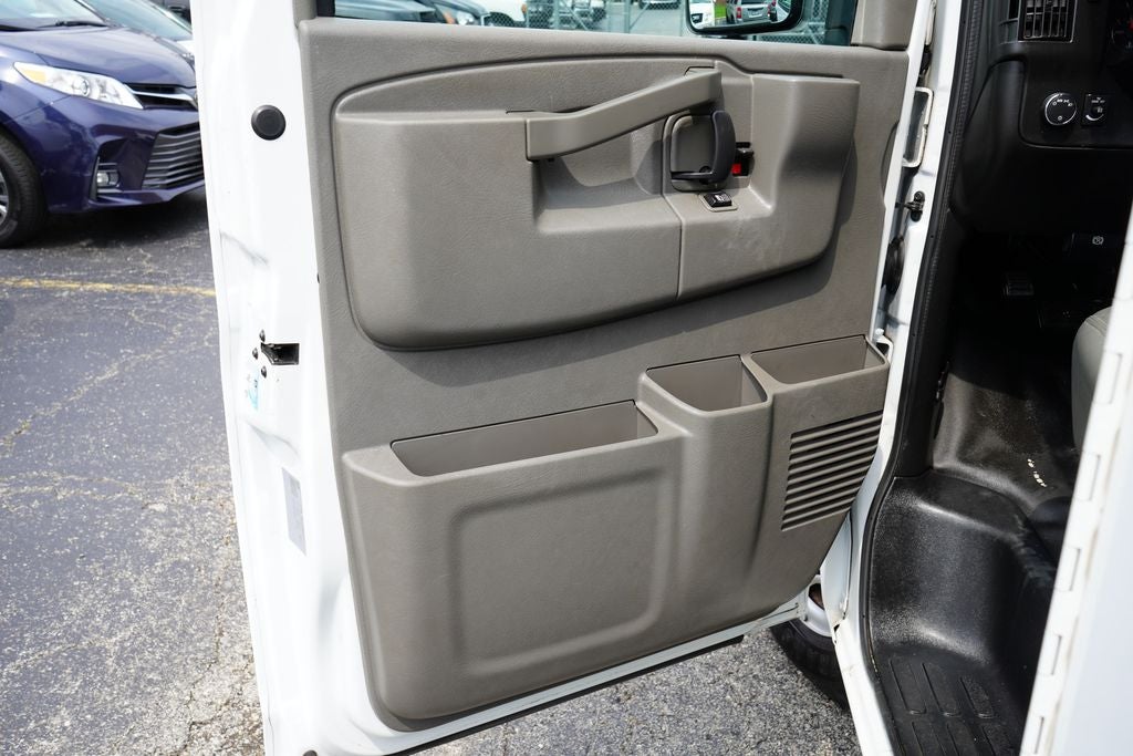 2020 Chevrolet Express 3500 Work Van Cutaway