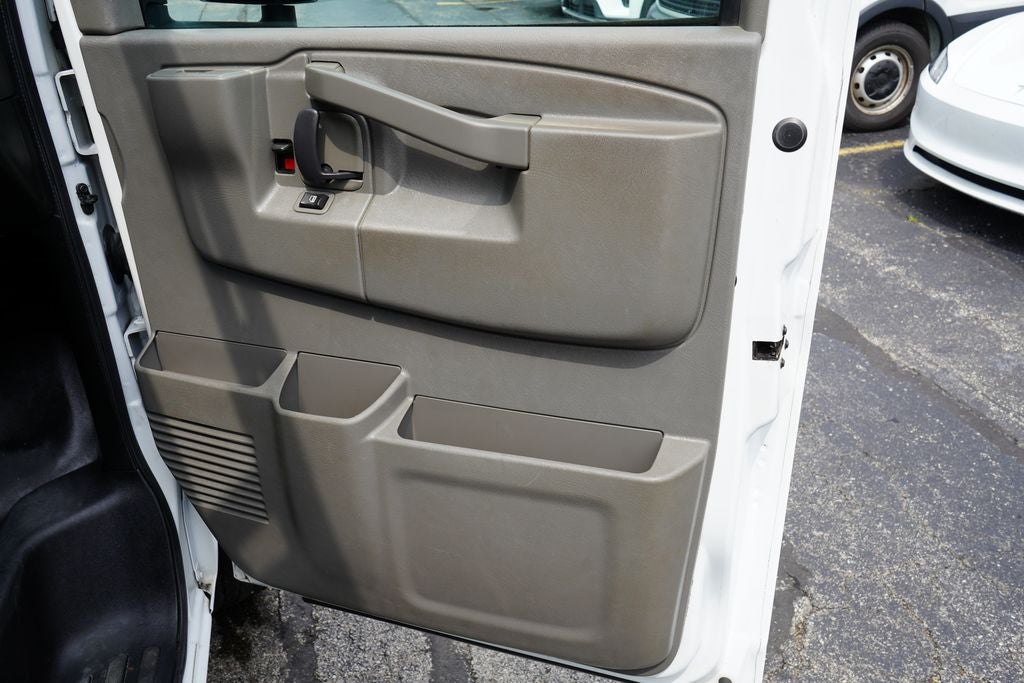 2020 Chevrolet Express 3500 Work Van Cutaway
